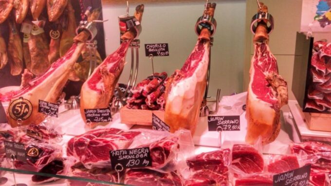 Barcelona: Street Food & Sightseeing Tour With Local Market - Frequently Asked Questions