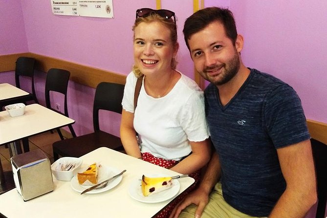 Barcelona Street Food Tour: Local Market & Gothic Quarter With Expert Guide - Food Tastings and Experiences