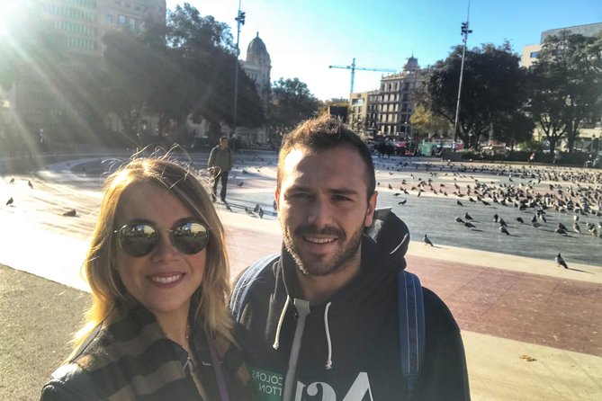 Barcelona Street Food Tour: Local Market & Gothic Quarter With Expert Guide - Guide Feedback and Recommendations