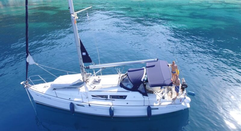 Barcelona: Sunset Boat Trip With Unlimited Cava Wine - Key Points