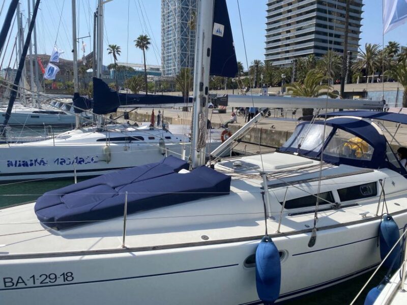 Barcelona: Sunset Boat Trip With Unlimited Cava Wine - Experience Highlights