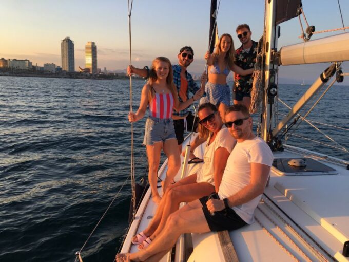 Barcelona: Sunset Boat Trip With Unlimited Cava Wine - Boat Rental