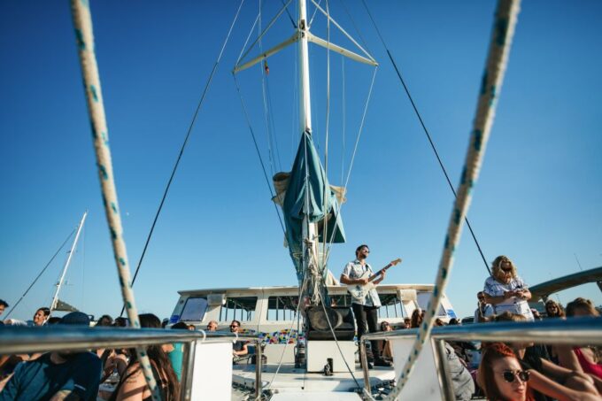 Barcelona: Sunset Catamaran Cruise With Live Music - Customer Ratings and Feedback