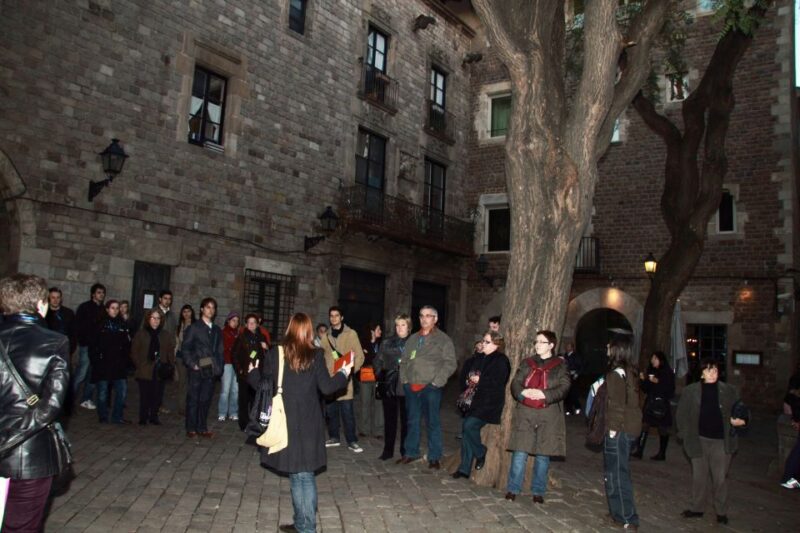 Barcelona: The Ghost Walking Tour - Guide Spotlight: Nil and Christina