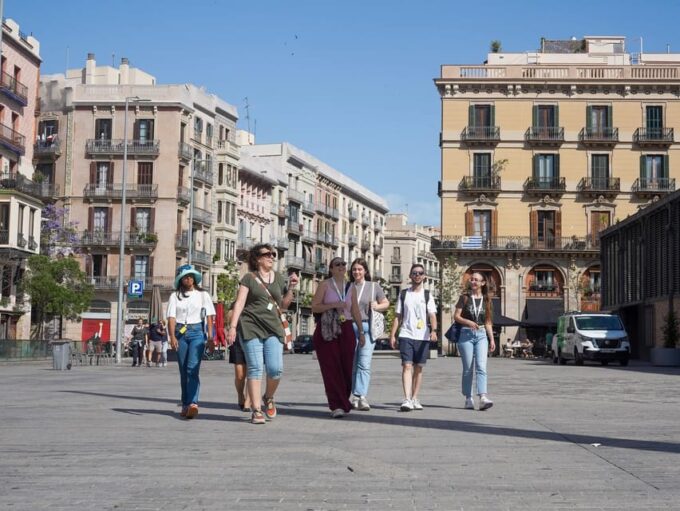 Barcelona Tour: Montjuic Cable Car & Gothic Walking Tour - Tour Highlights and Unique Experiences