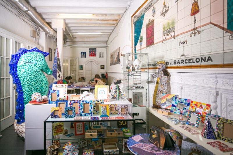 Barcelona: Trencadís Mosaic Class - Learn Gaudí's Technique - Key Points