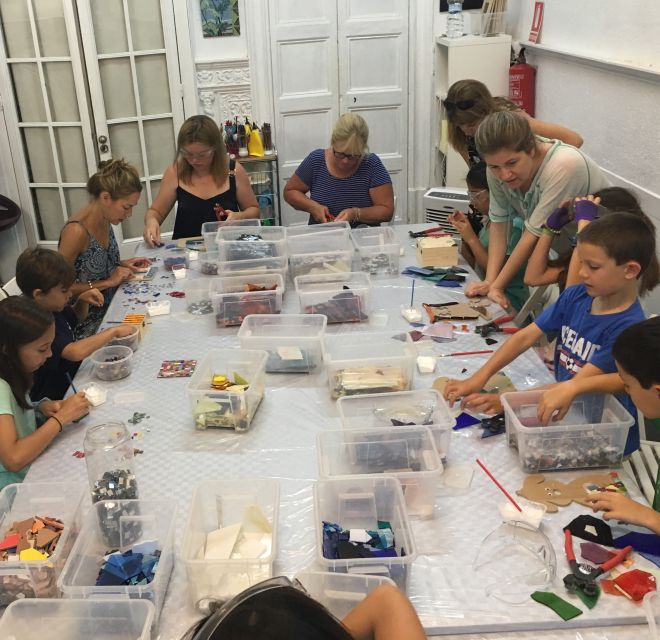 Barcelona: Trencadís Mosaic Class - Learn Gaudí's Technique - Exploring Gaudís Artistic Vision