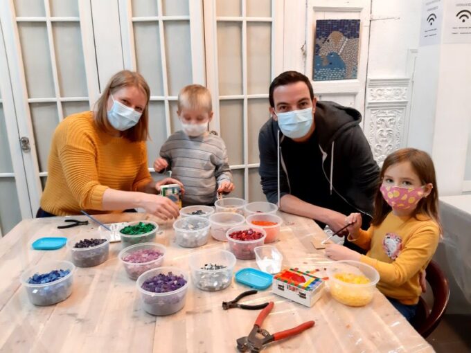 Barcelona: Trencadís Mosaic Class - Learn Gaudí's Technique - Creating Your Unique Mosaic