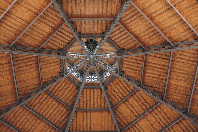 Barcelona & Urbanism. Regular Tour - Inclusions