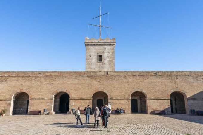 Barcelona: Walking Tour With Montjuic Castle & Cable Car - Panoramic Views From Montjuic Cable Car