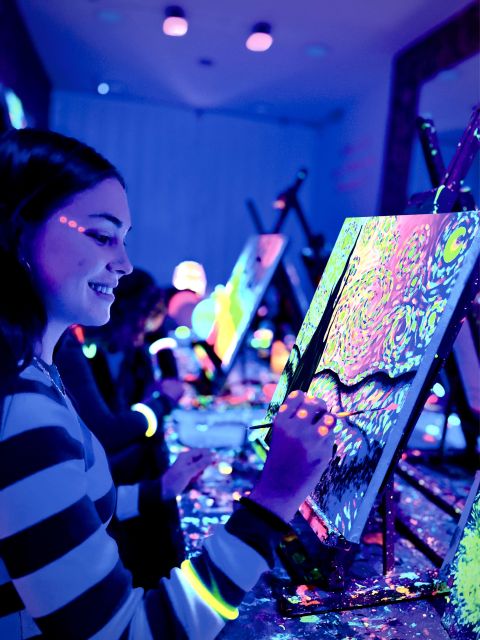 Barcelona: Wine and Van Gogh Paint and Sip Painting Class - Accessibility and Languages