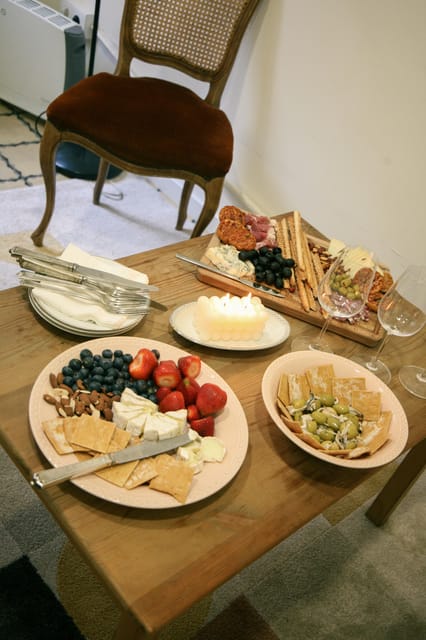 Barcelona: Wine Tasting With Views of the Sagrada Familia - Key Points