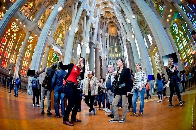 Barcelona With Private Guide : Gaudi & Sagrada Familia Skip the Line Entrance - Traveler Participation