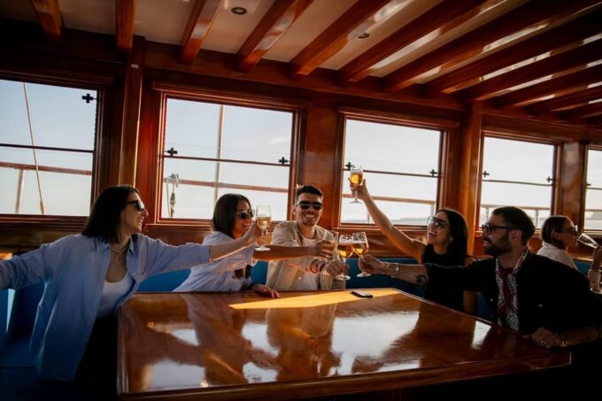 Barcelona: Wooden Boat Sailing With Tapa and Welcome Drink - Customer Feedback and Ratings