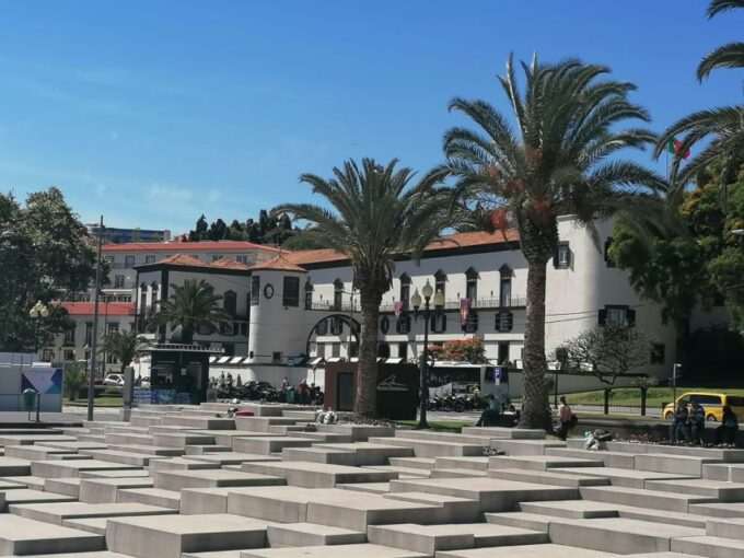 Barcelos Peak Tour - Panoramic Views of Funchal
