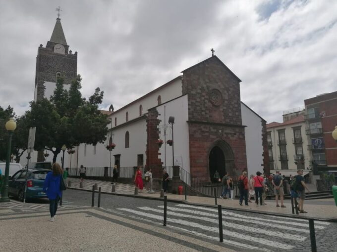 Barcelos Peak Tour - Frequently Asked Questions