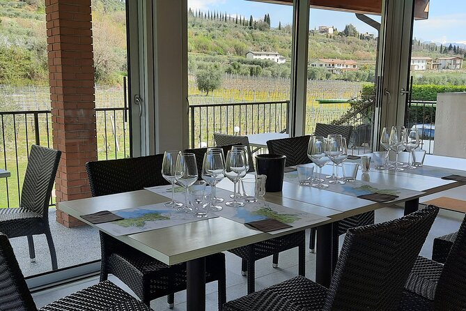 Bardolino: Vineyard Tour, Wine, Oil and Food Tasting - Meeting Point and Parking