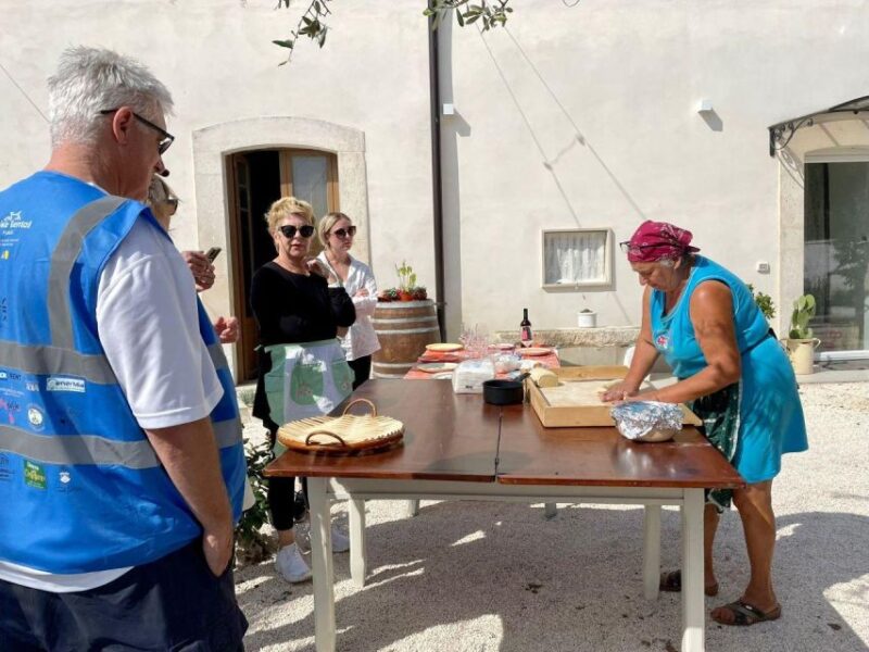 Bari: E-Bike Tour and Fresh Pasta Cooking Class in Masseria - Local Hospitality