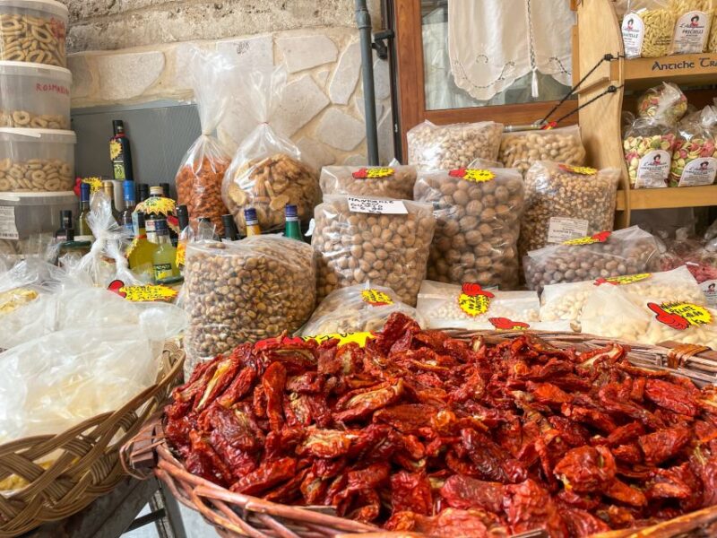 Bari: Old City Highlights Walking Tour - Experience Highlights