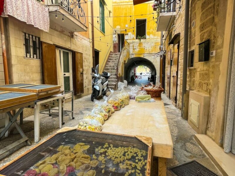 Bari: Old City Highlights Walking Tour - Exploring the Basilica of San Nicola