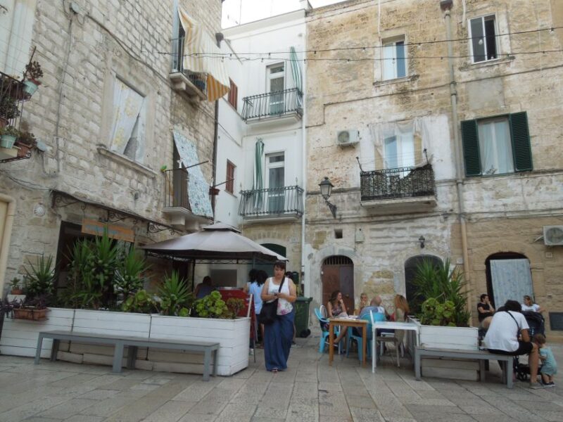 Bari: Private Food and Walking Tour - Customer Reviews