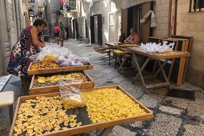 Bari Street Food With Wine & Food Taster - Tasting Details
