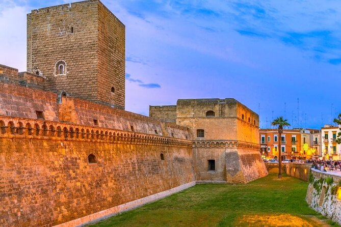 Bari Walking Tour - Visiting San Nicola Church