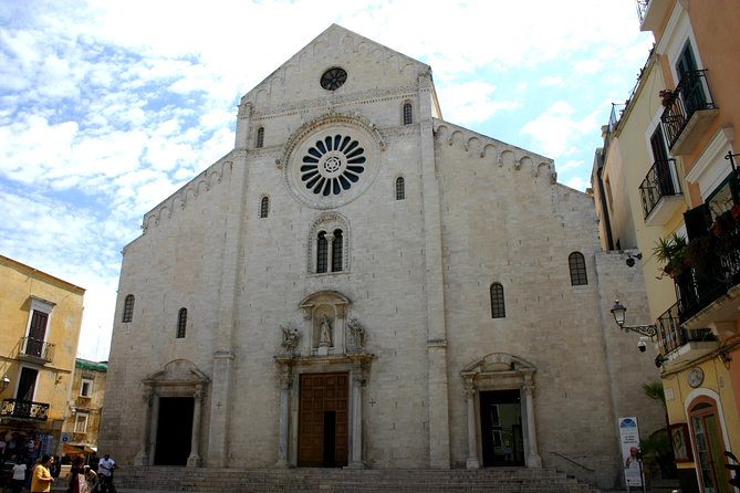 Bari Walking Tour in Small Group - Taste of Freshly Baked Focaccia