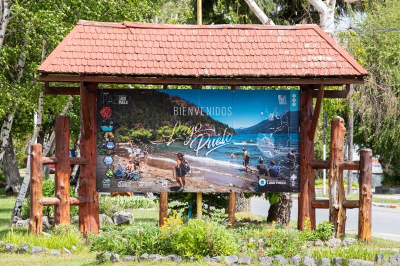 Bariloche: Full-Day El Bolsón and Puelo Lake Tour - Itinerary Highlights