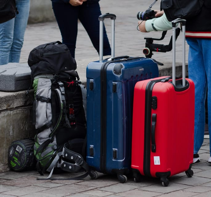 Bariloche: Luggage Storage in Downtown - Booking Process Explained