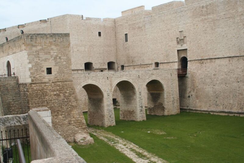 Barletta: The Town of the Challenge Private Tour - Key Points