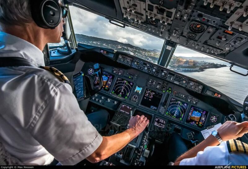 BARNSLEY(60 MINS BOEING 737 FLIGHT SIMULATOR EXPERIENCE) - Simulator Details
