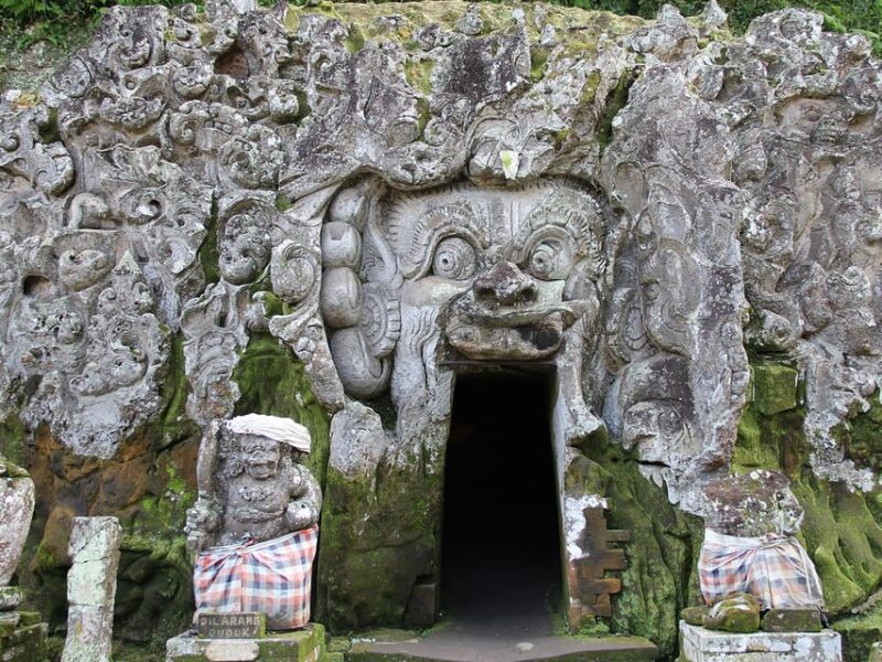 Barong Dance : Tirta Empul, Tegallalang, Goa Gajah / Private - Inclusions and Amenities