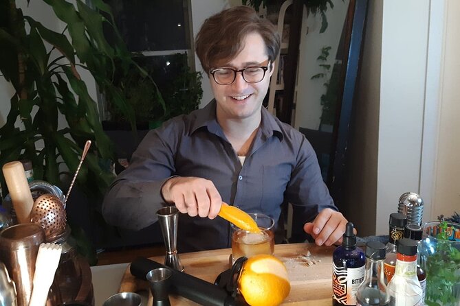 Bartender Signature Cocktail Class in the West Village - Class Overview