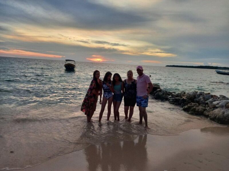 Barú: Sunset on the Beach + Bioluminescense Plankton - Key Points