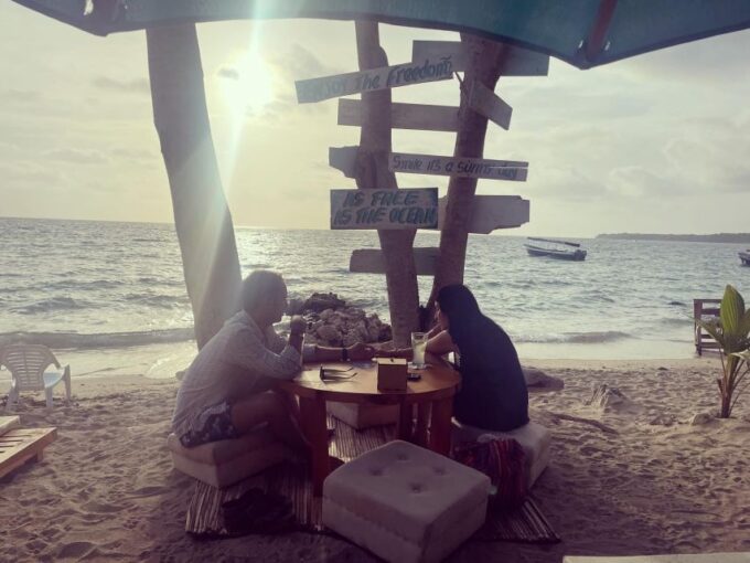 Barú: Sunset on the Beach + Bioluminescense Plankton - Getting to Monumento Torre Del Reloj