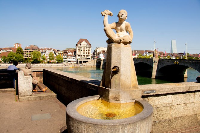Basel Small-Group One-Hour Walking Tour With a Local Guide - Small-group Size and Local Guidance