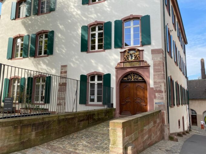 Basels Portrait: Self-Guided Audio City Tour - Audio Guide Features