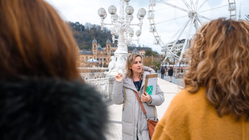 Basic City Tour With a Local Degustation - Key Points