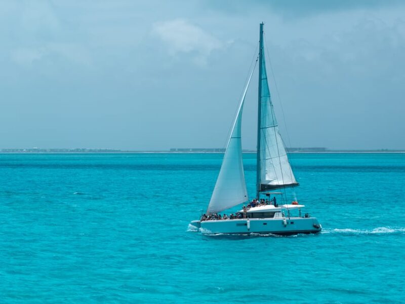 BASIC ISLA MUJERES CATAMARAN - Meeting Point and Directions
