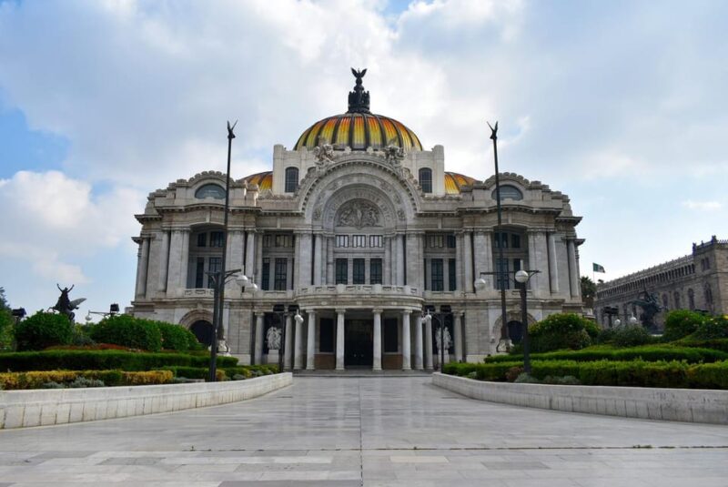 Basilica of Guadalupe + Teotihuacán + Panoramic City - Inclusions