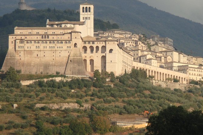 Basilica of St. Francis of Assisi. Tour With Official Guide - Navigating the Upper and Lower Churches