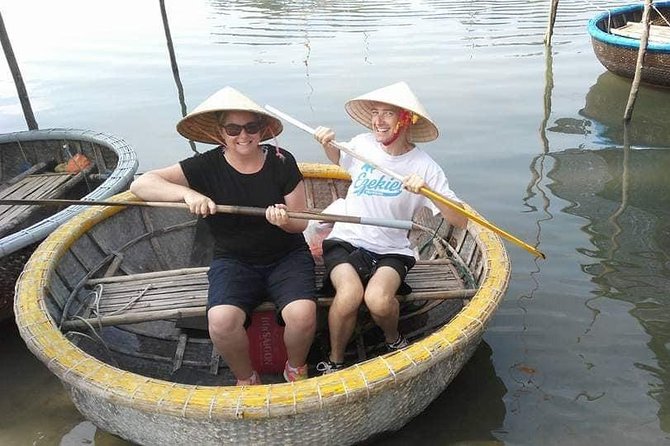 Basket Boat Ride to Visit Coconut Jungle & Hoi an Walking Tour With Night Market - Accessibility & Participation