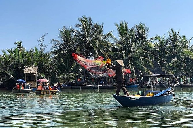 Basket Boat Riding - Accessibility and Safety