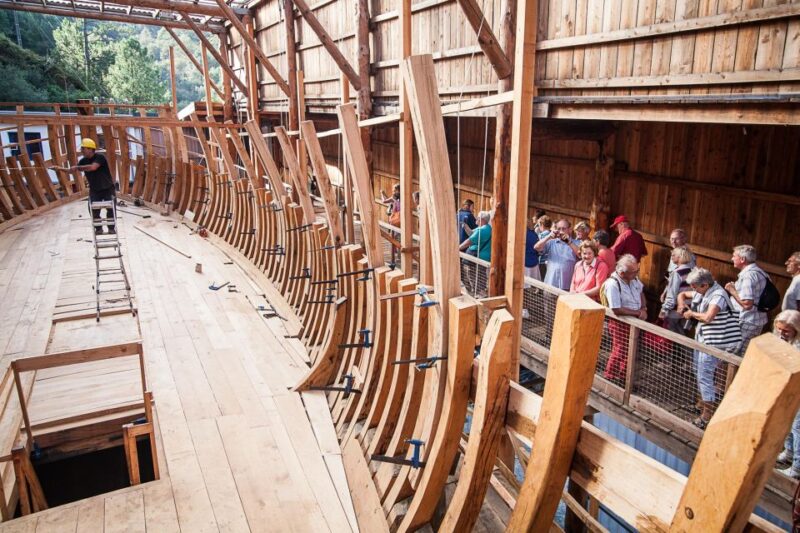 Basque Whaleboat and Traditional Basque Cider House - Key Points
