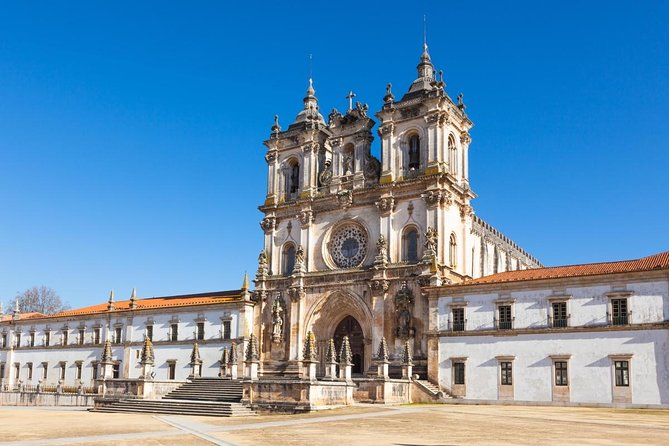 Batalha, Alcobaça, Nazaré, and Óbidos - Private Guided Tour - Key Points