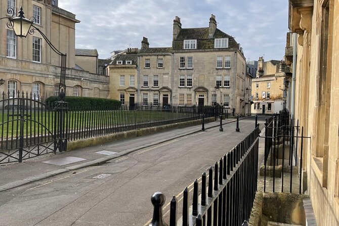 BATH: 2-Hour Bath Walking Tour of Bridgerton Filming Locations - Modiste Dressmakers and Gunters Tea Shop
