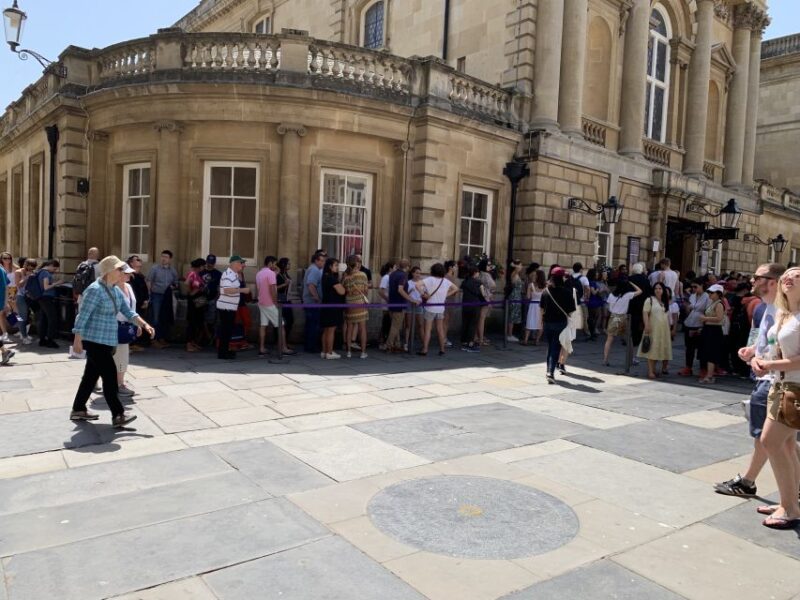 Bath: Guided City Walking Tour With Entry to the Roman Baths - Key Sights on the Walking Tour