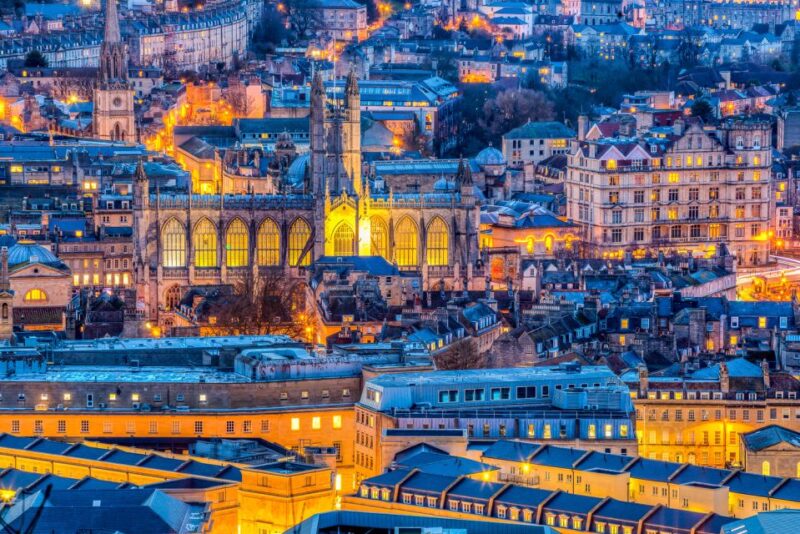 Bath: Guided Ghost Tour - Tales of Poltergeists and Murder