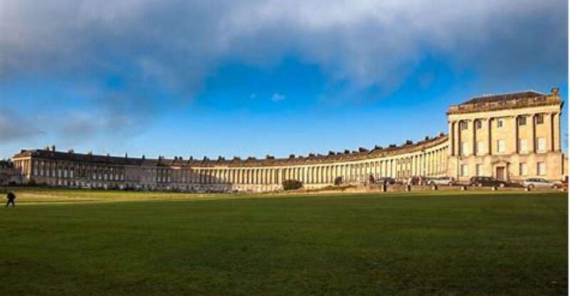 Bath: Guided Walking Tour of Historic Sights & Pubs (3h) - Discovering The Circus